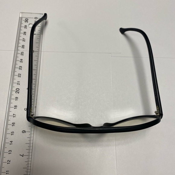 Ray-Ban Black Aviator Sunglasses with Light Tinted Lenses - Picture 8 of 9